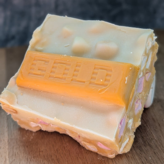 white chocolate rocky road with gold bar and white chocolate topping