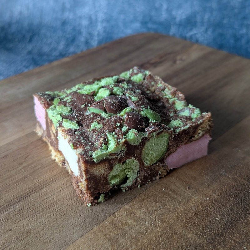 Mint Aero Rocky Road studded with mint aero pieces, digestives, marshmallow and a chocolate mix.